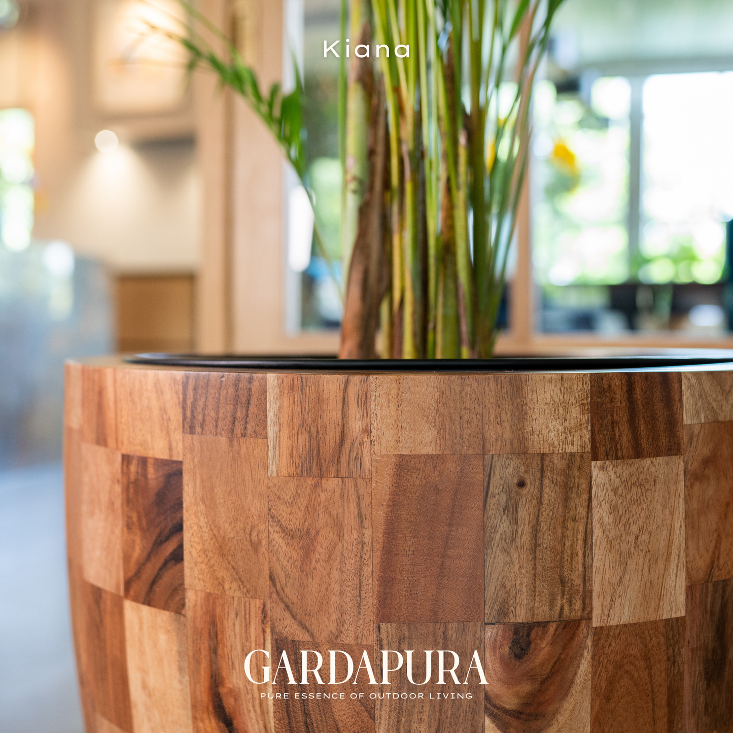 Kiana – Pflanztopf aus Holz